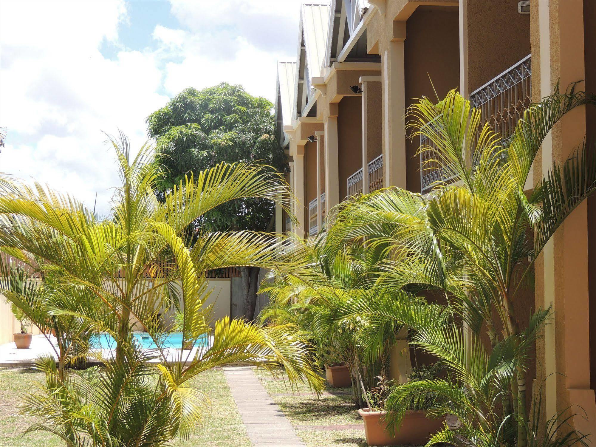 Elysee Residence Trou aux Biches Exterior foto